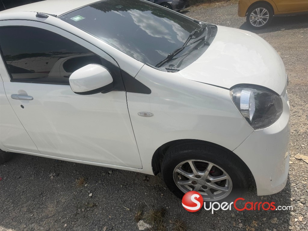 2014 Daihatsu Mira — foto 3 / 7