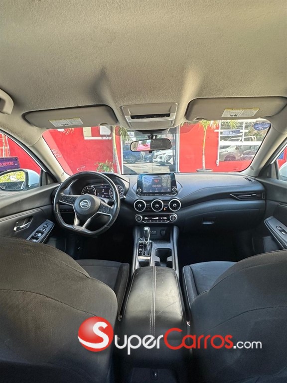 2020 Nissan Sentra SV — foto 9 / 11