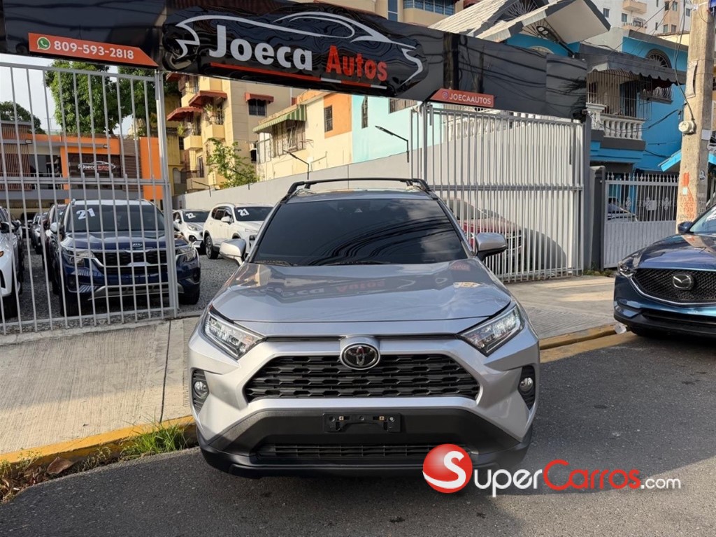 2021 Toyota RAV4 XLE