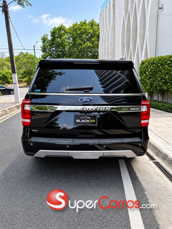 2018 Ford Expedition MAX XLT — foto 4 / 8
