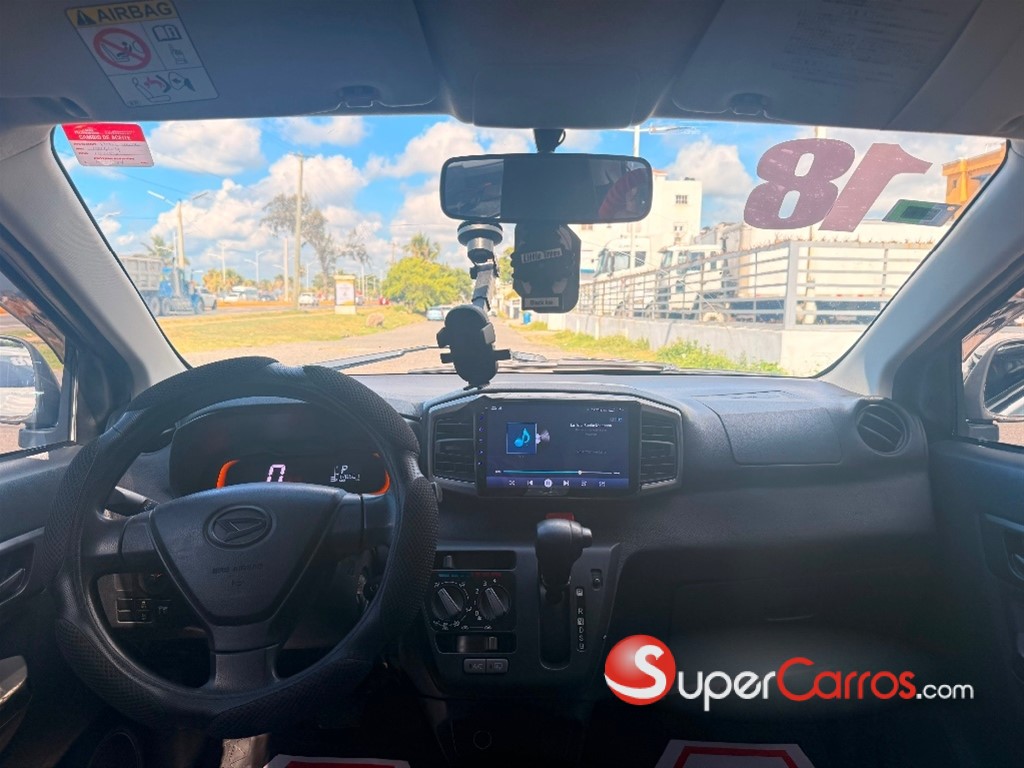 2018 Daihatsu Mira — foto 8 / 9