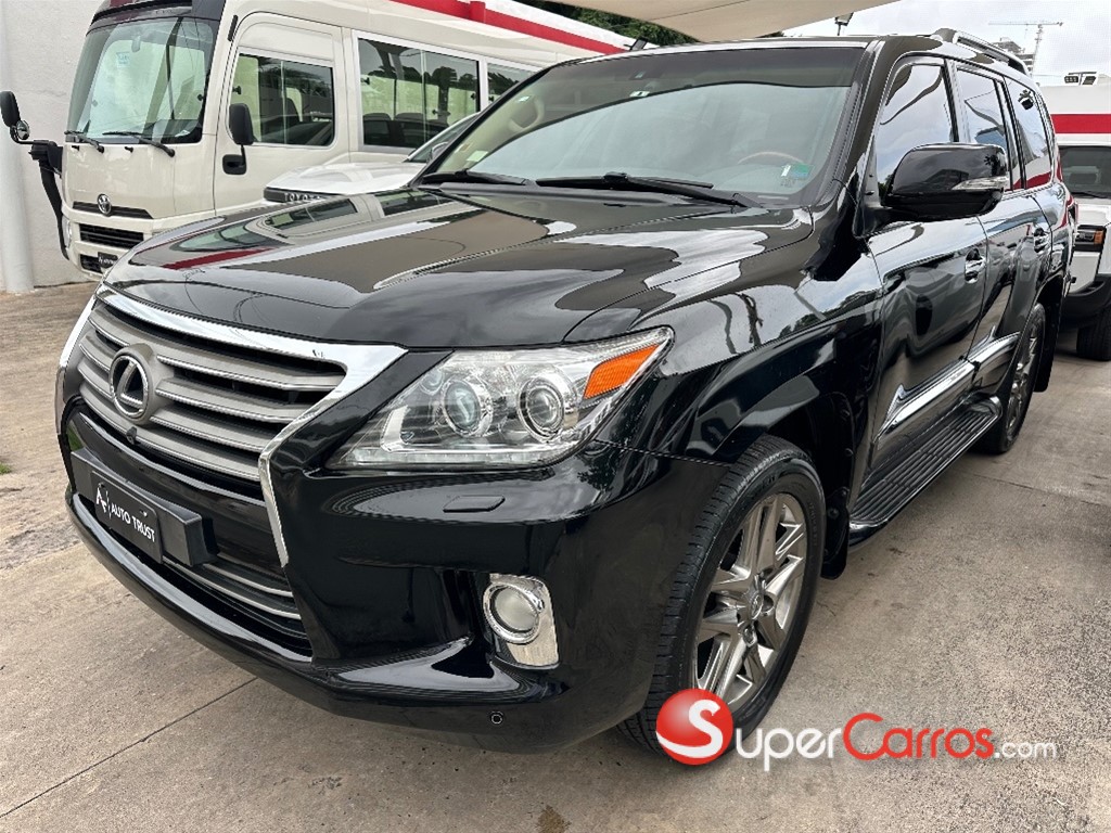 2013 Lexus LX 570 — foto 3 / 9