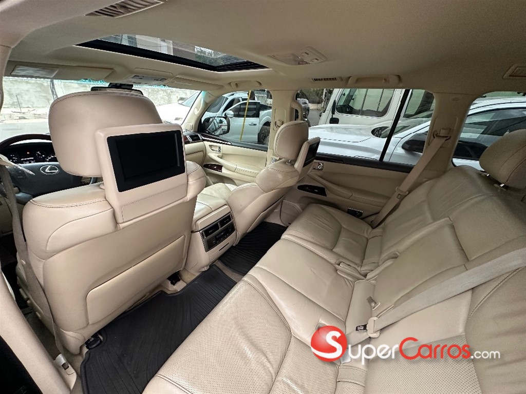 2013 Lexus LX 570 — foto 8 / 9