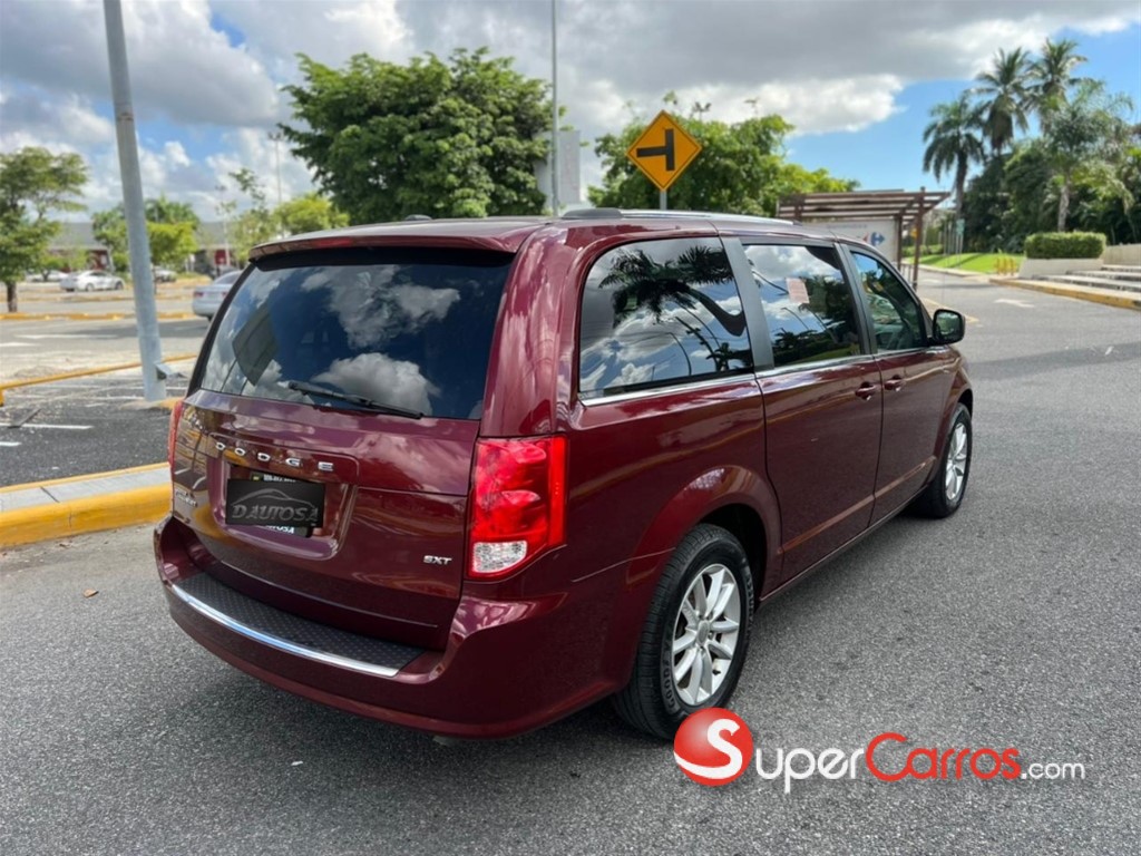 2020 Dodge Grand Caravan SXT — foto 3 / 12