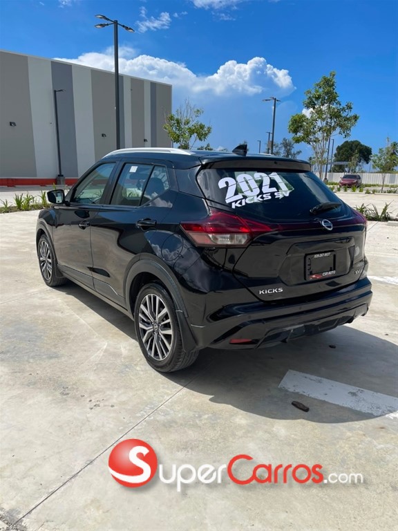 2021 Nissan Kicks SV — foto 3 / 6