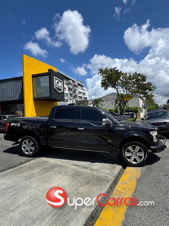 2015 Ford F 150 — foto 2 / 10