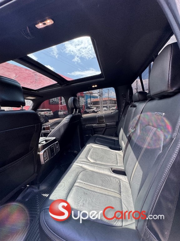 2015 Ford F 150 — foto 9 / 10