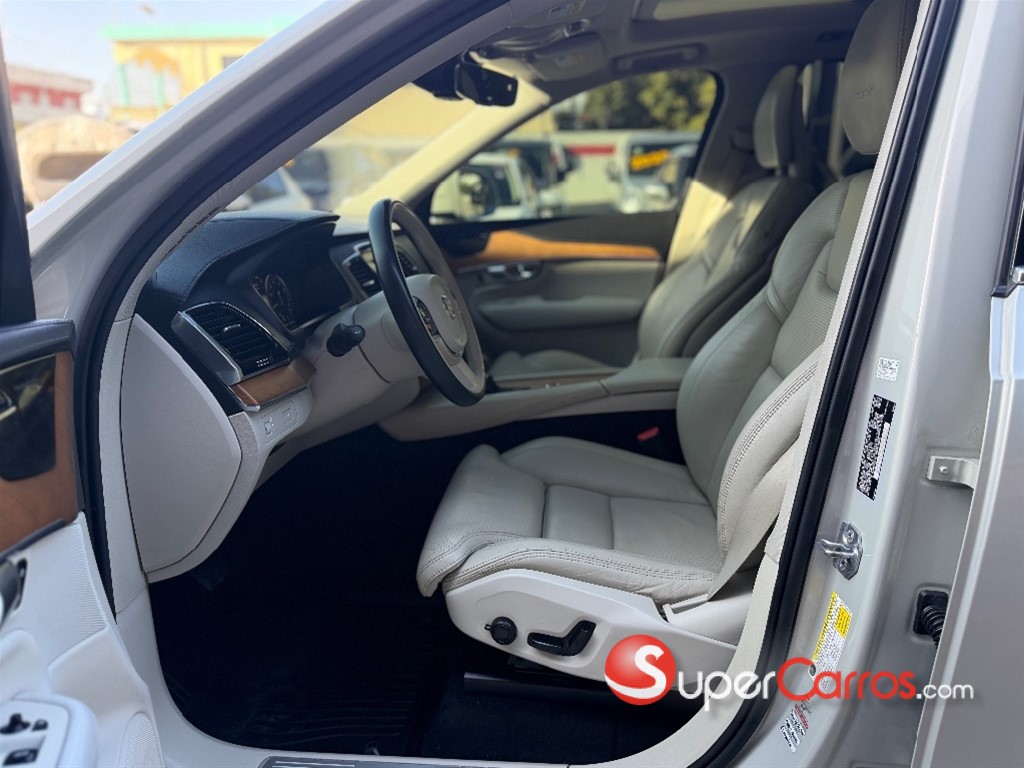2020 Volvo XC90 Inscription T6 — foto 8 / 12