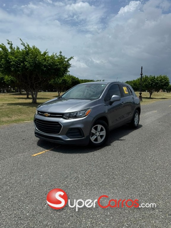 2020 Chevrolet Tracker LS — foto 2 / 11