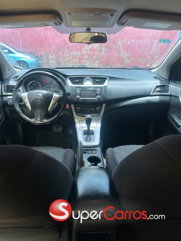 2015 Nissan Sentra SR — foto 3 / 10