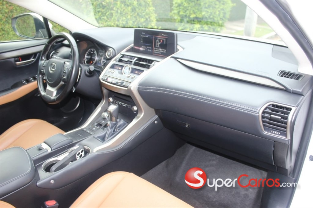 2021 Lexus NX 300 — foto 7 / 12