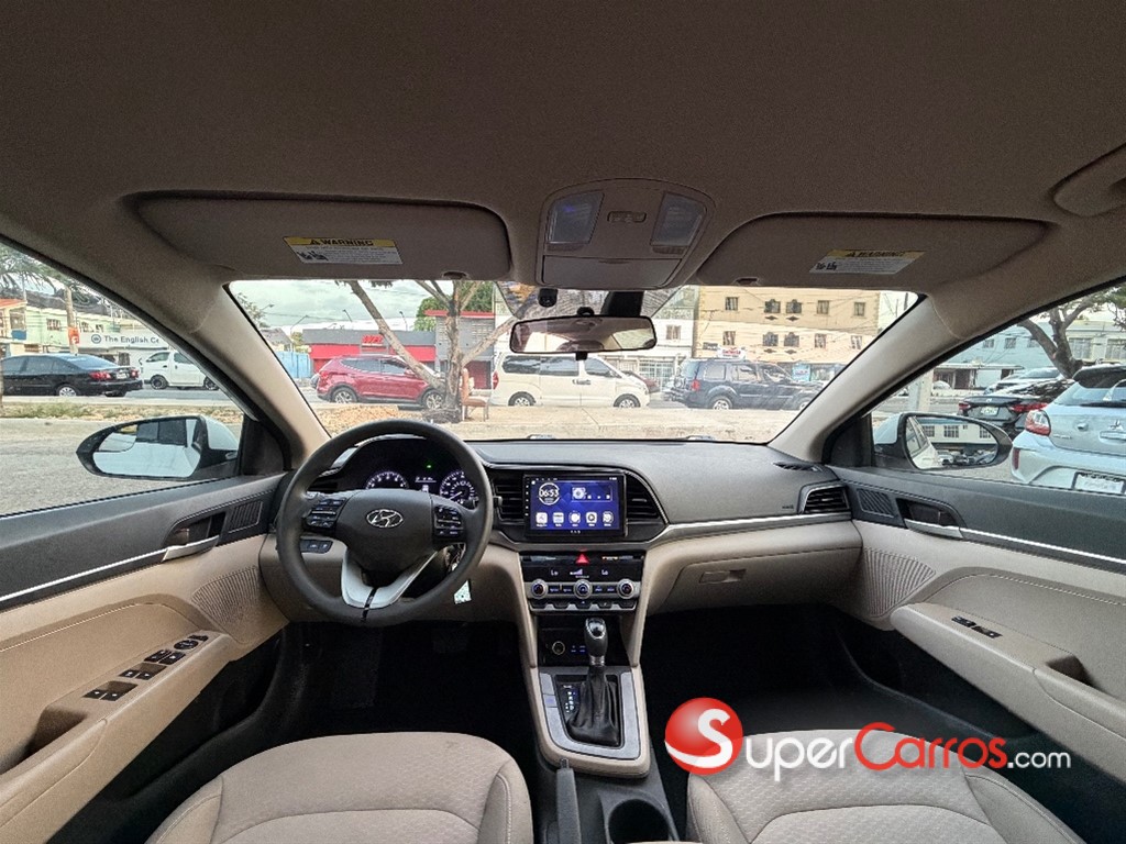 2020 Hyundai Elantra — foto 5 / 9