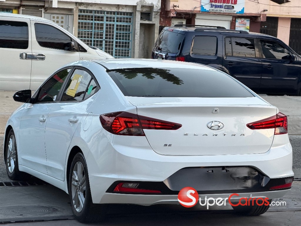 2020 Hyundai Elantra — foto 8 / 9