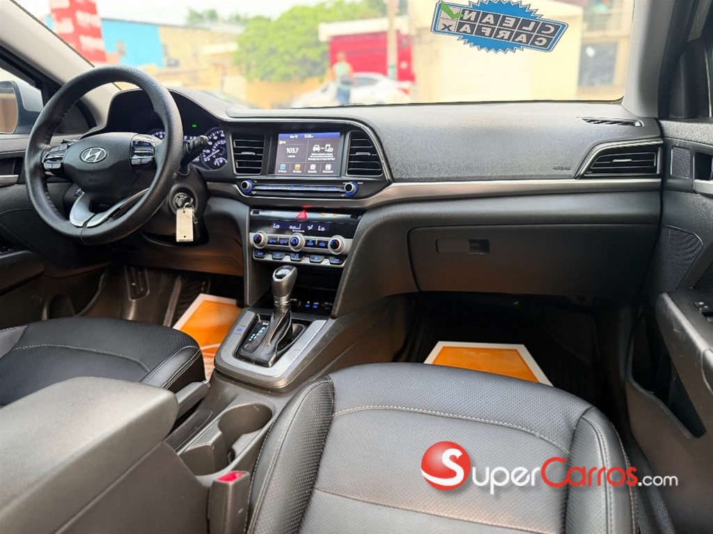 2020 Hyundai Elantra SEL — foto 5 / 9