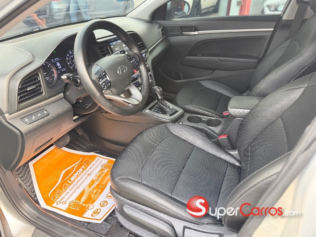 2020 Hyundai Elantra SEL — foto 6 / 9