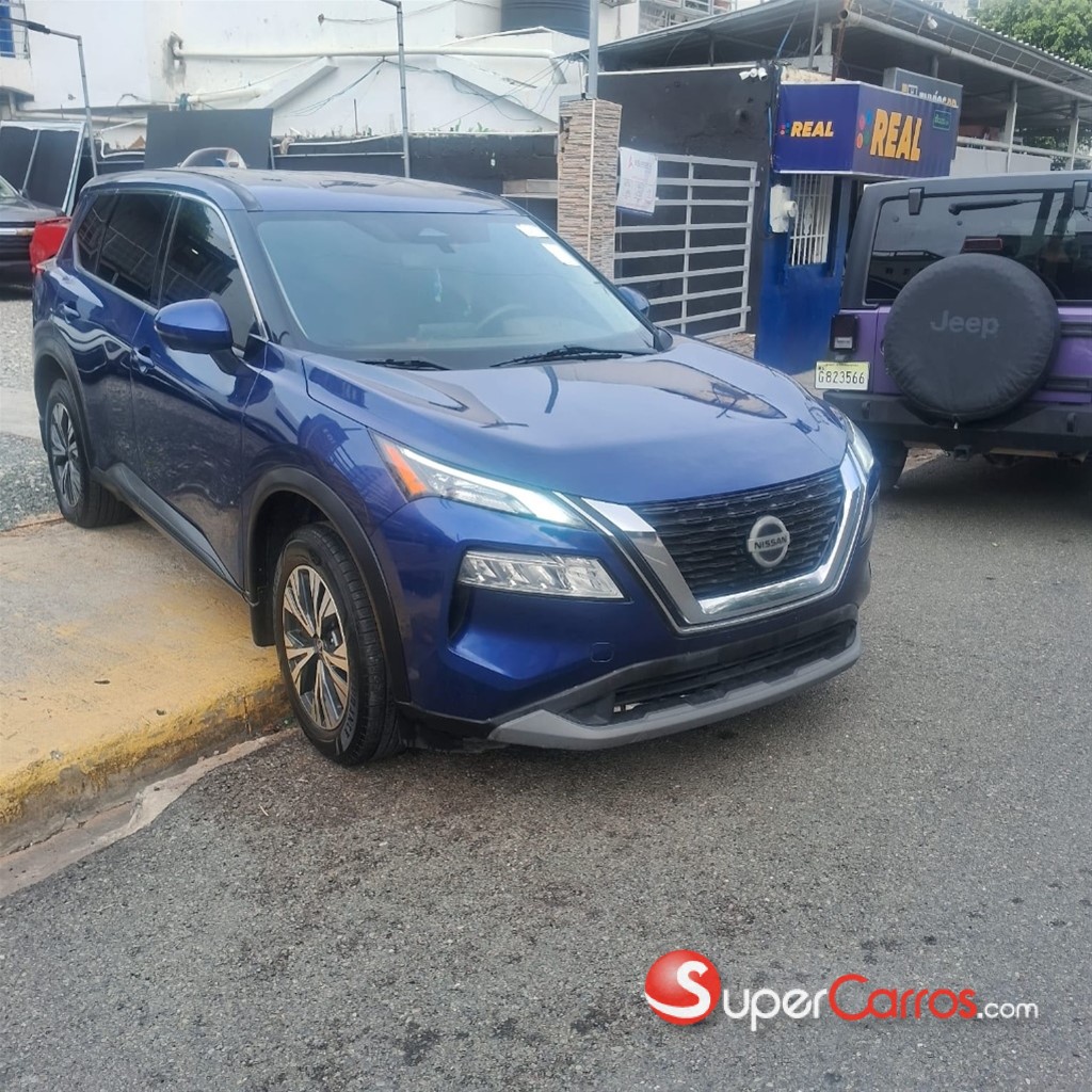 2021 Nissan Rogue SV — foto 2 / 10