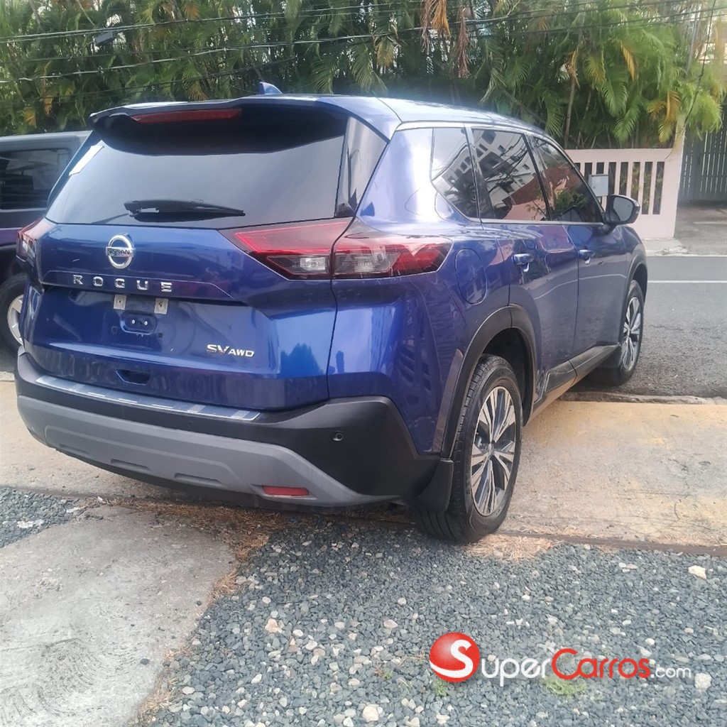 2021 Nissan Rogue SV — foto 5 / 10