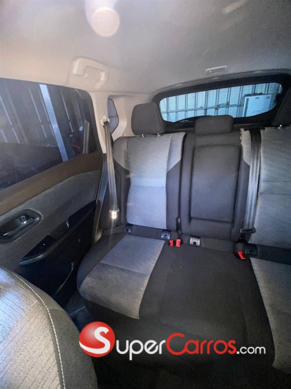 2021 Nissan Rogue SV — foto 9 / 10