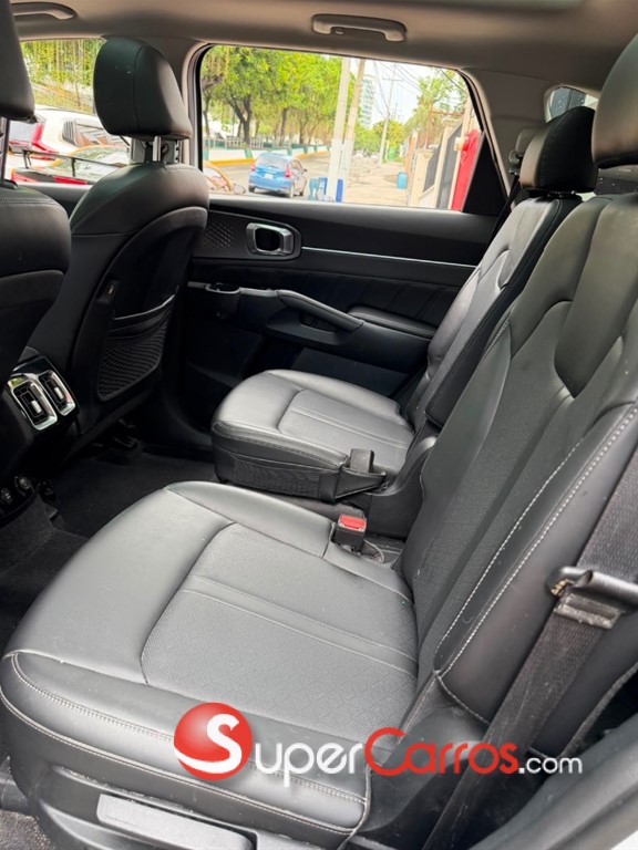2023 Kia Sorento SX — foto 8 / 10