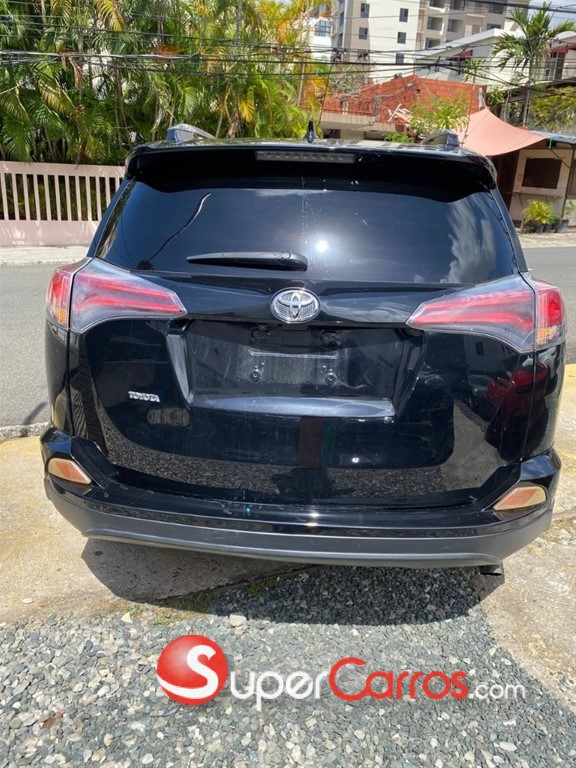 2017 Toyota RAV4 LE — foto 5 / 10