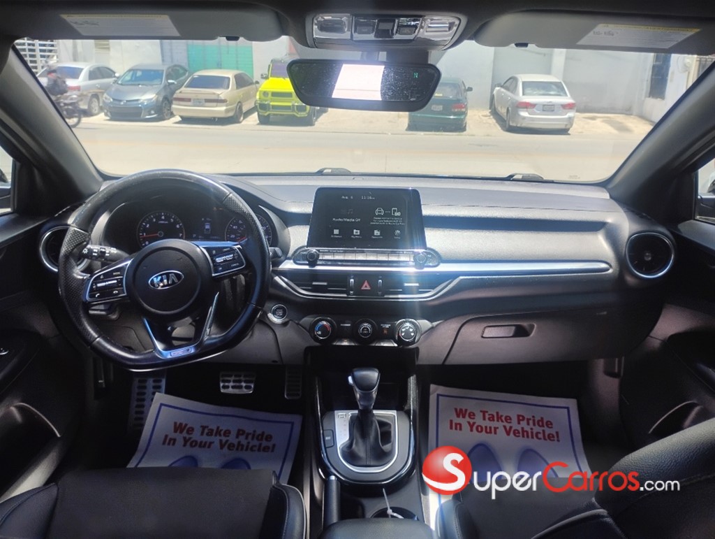2021 Kia Forte GT Line — foto 8 / 12