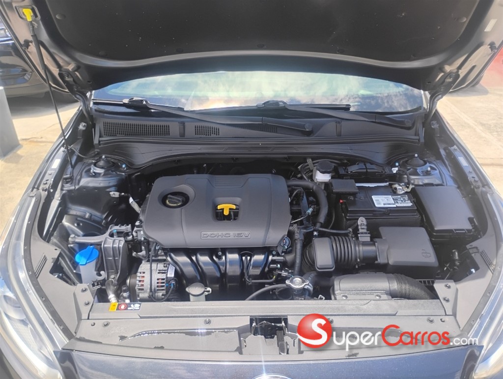2021 Kia Forte GT Line — foto 10 / 12