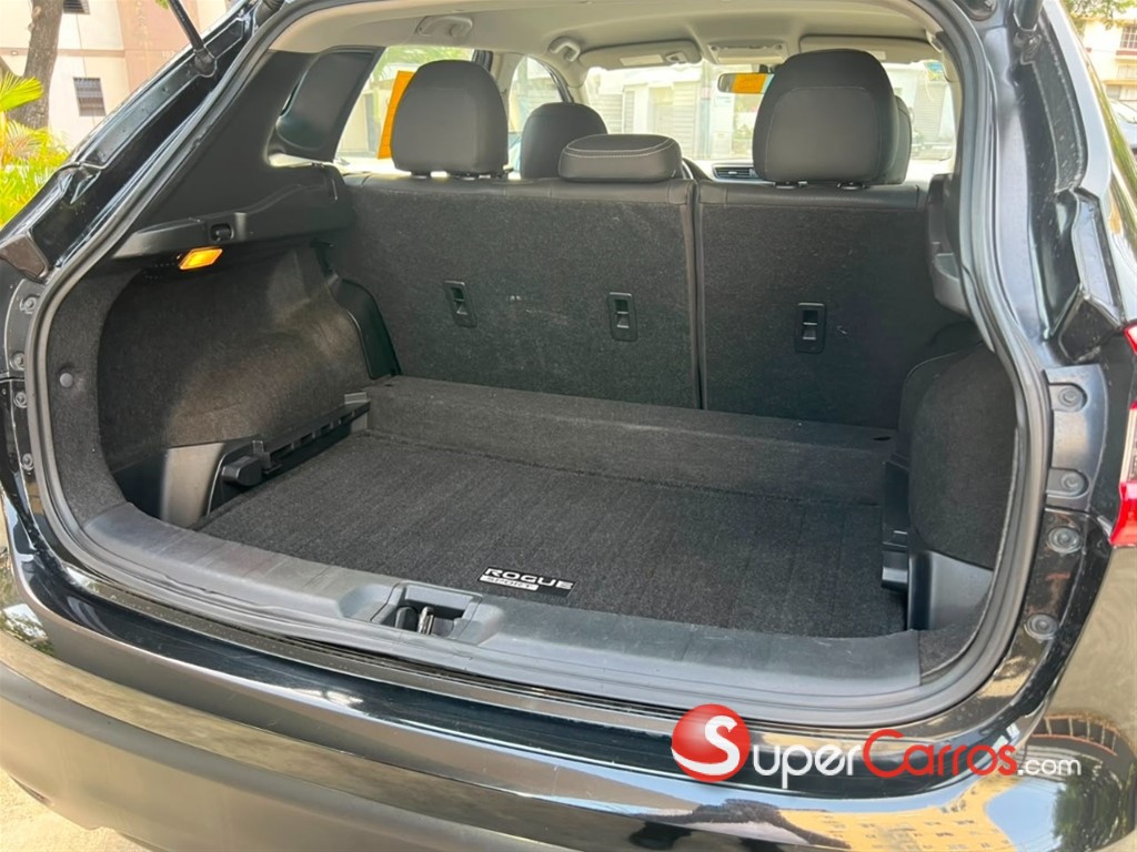 2020 Nissan Rogue Sport — foto 8 / 10