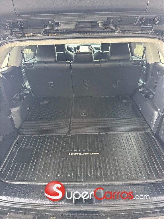 2021 Toyota Highlander XLE — foto 9 / 10