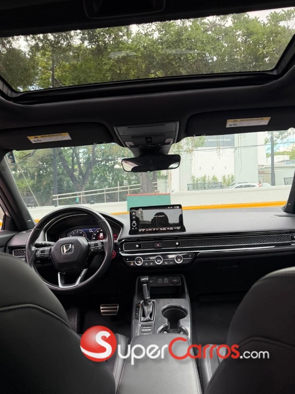 2023 Honda Civic Touring — foto 4 / 9