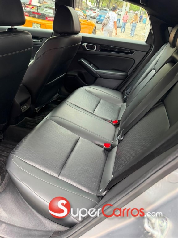 2023 Honda Civic Touring — foto 7 / 9