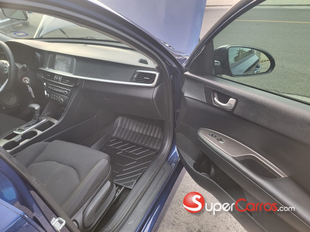 2020 Kia Optima — foto 7 / 9