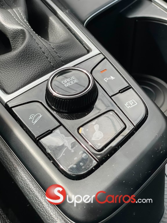 2025 Kia Sportage LX — foto 8 / 12
