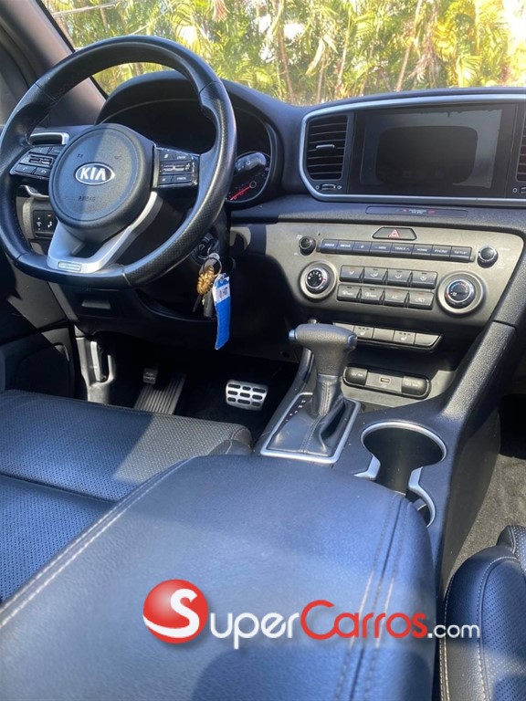 2020 Kia Sportage S — foto 8 / 11