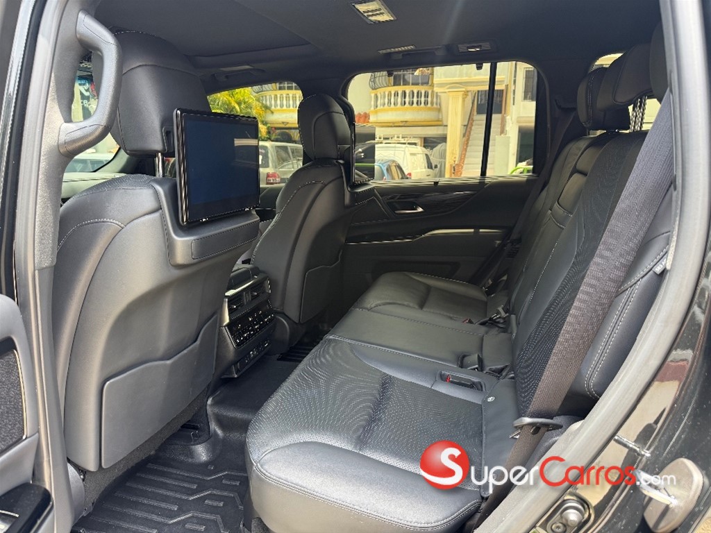 2024 Lexus LX 600 Luxury — foto 8 / 12
