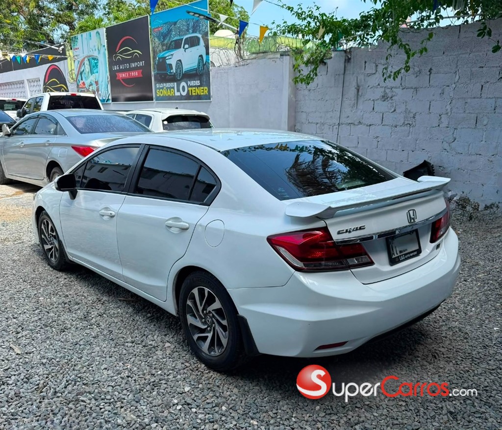 2015 Honda Civic LX — foto 5 / 10