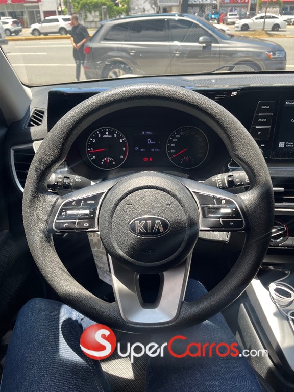 2021 Kia Seltos LX — foto 6 / 11