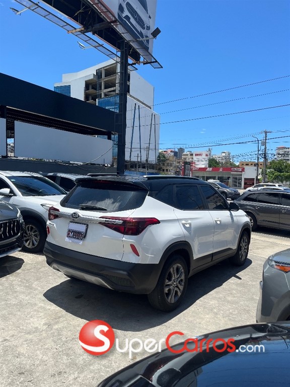 2021 Kia Seltos LX — foto 11 / 11