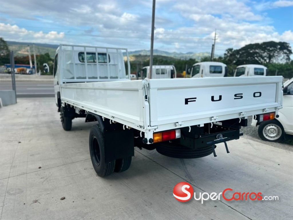 2027 Mitsubishi Motors Canter Cama 14 Pies — foto 10 / 12