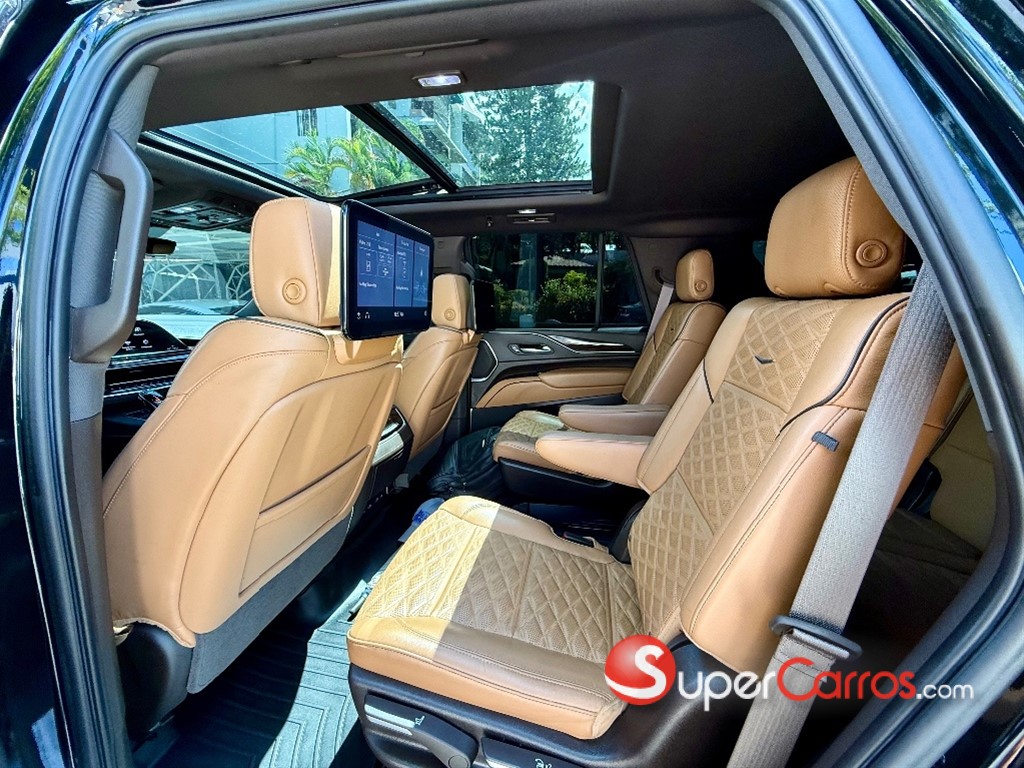 2021 Cadillac Escalade Premium Luxury — foto 5 / 12