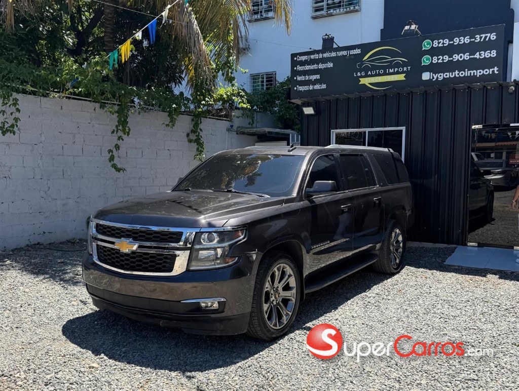 2017 Chevrolet Suburban LT — foto 6 / 9