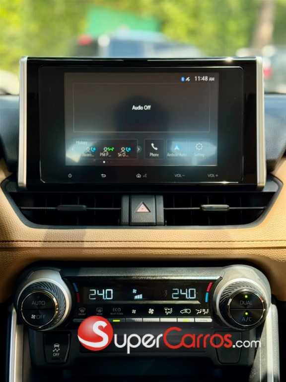 2025 Toyota RAV4 XLE — foto 3 / 11