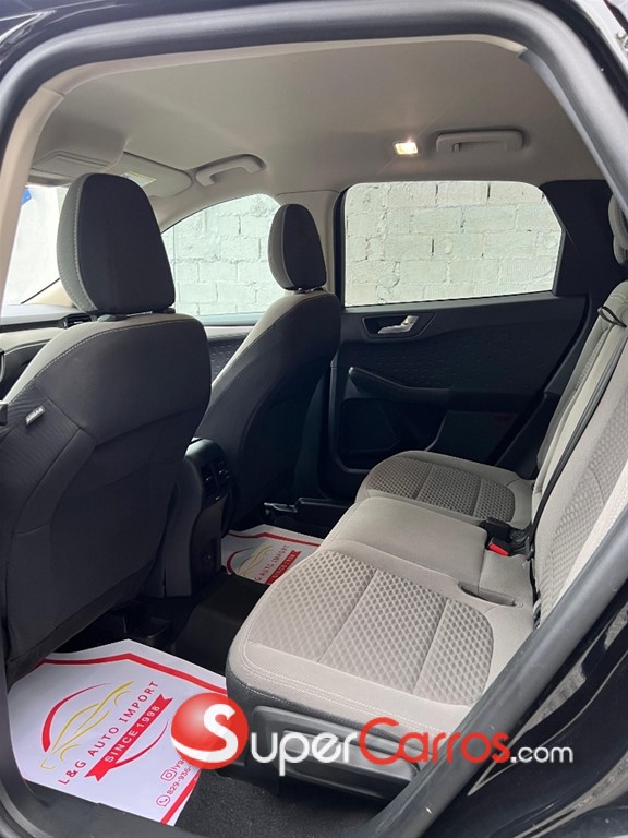 2020 Ford Escape Ecoboost — foto 9 / 10