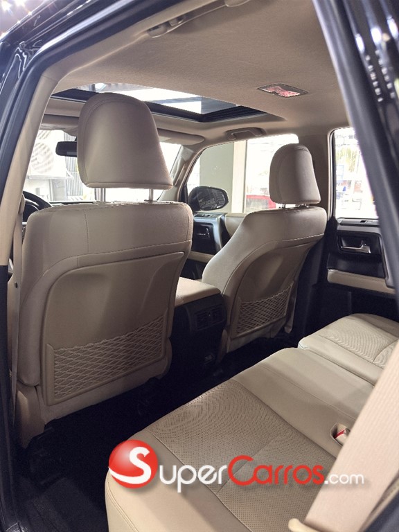 2020 Toyota 4 Runner Limited — foto 6 / 6