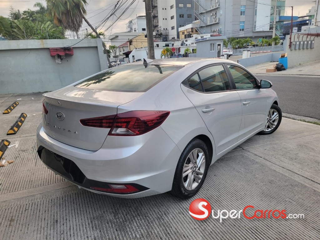 2020 Hyundai Elantra SEL — foto 4 / 9