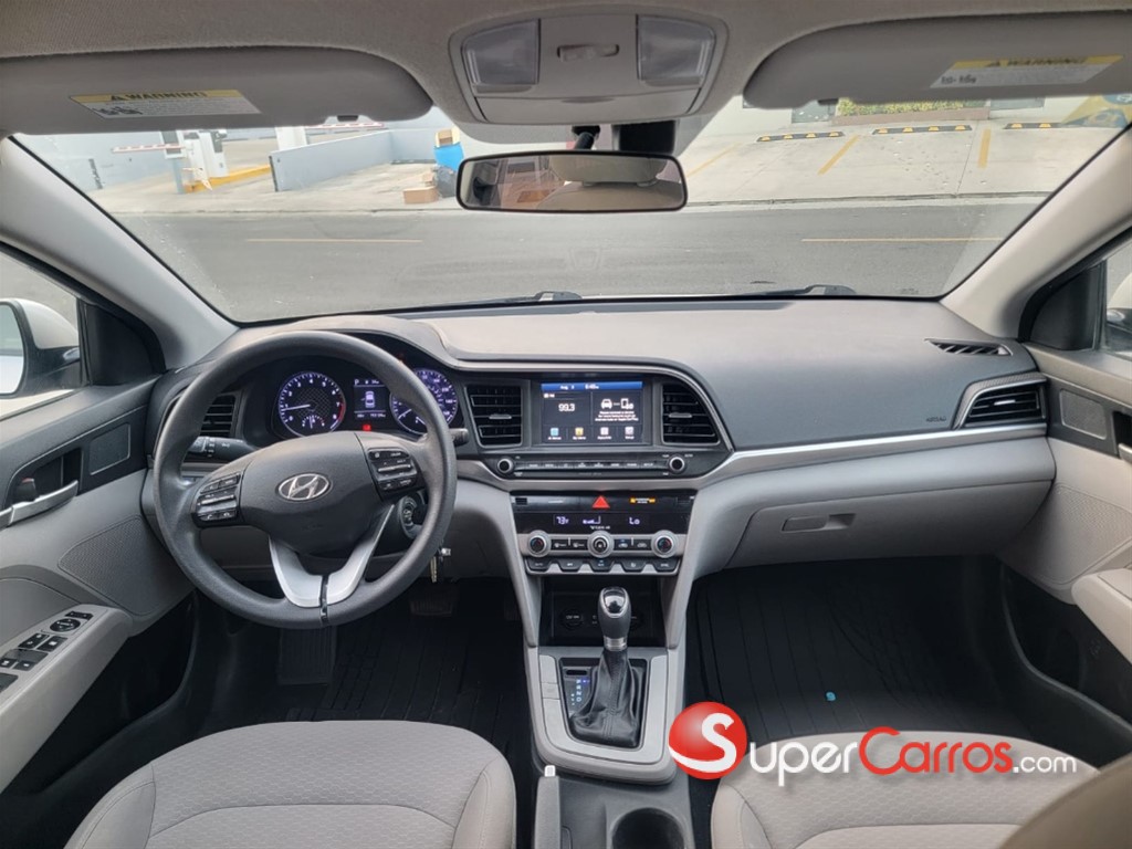 2020 Hyundai Elantra SEL — foto 5 / 9