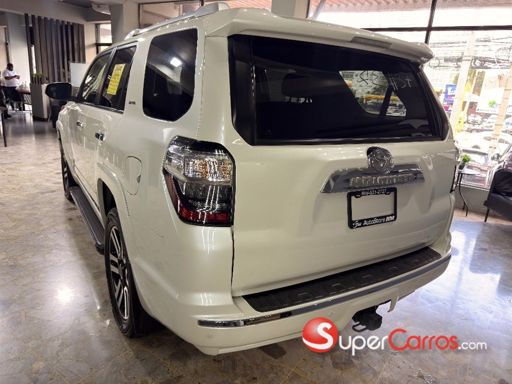 2022 Toyota 4 Runner Limited — foto 4 / 7