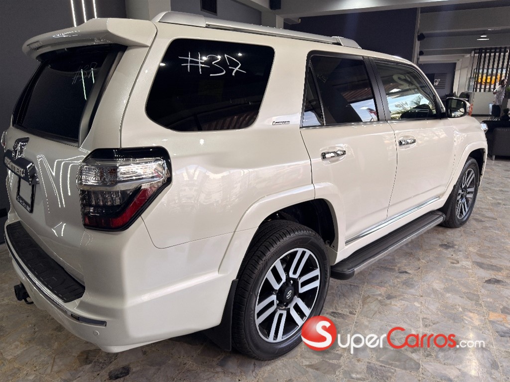 2022 Toyota 4 Runner Limited — foto 6 / 7