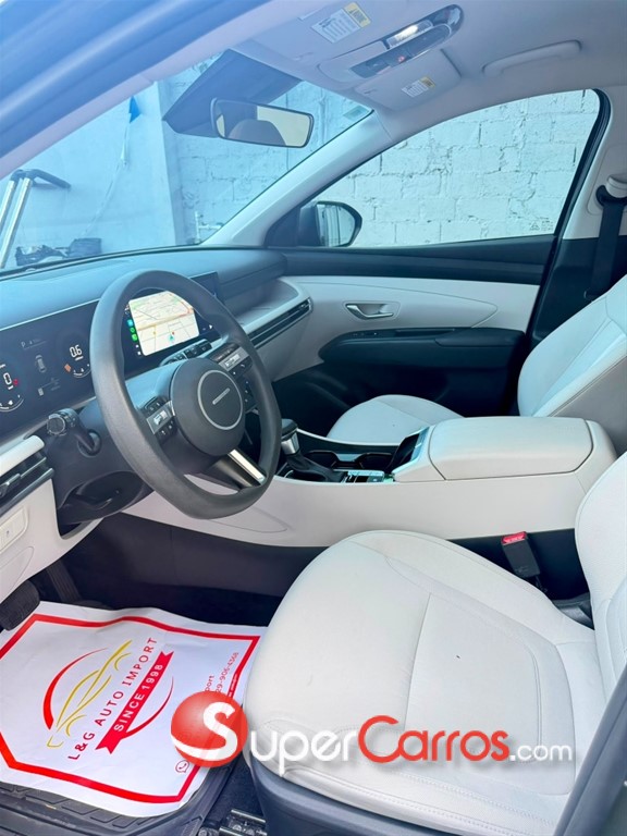2025 Hyundai Tucson SEL — foto 8 / 10