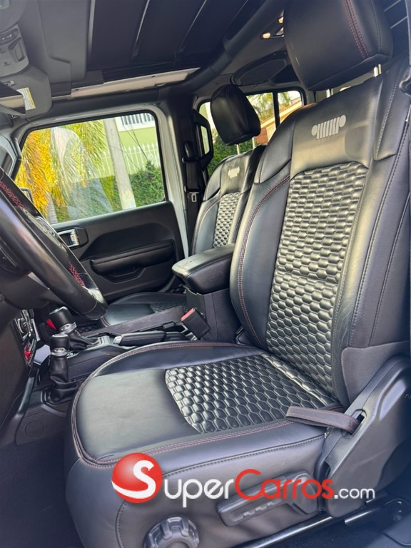 2021 Jeep Wrangler Rubicon Unlimited — foto 5 / 10
