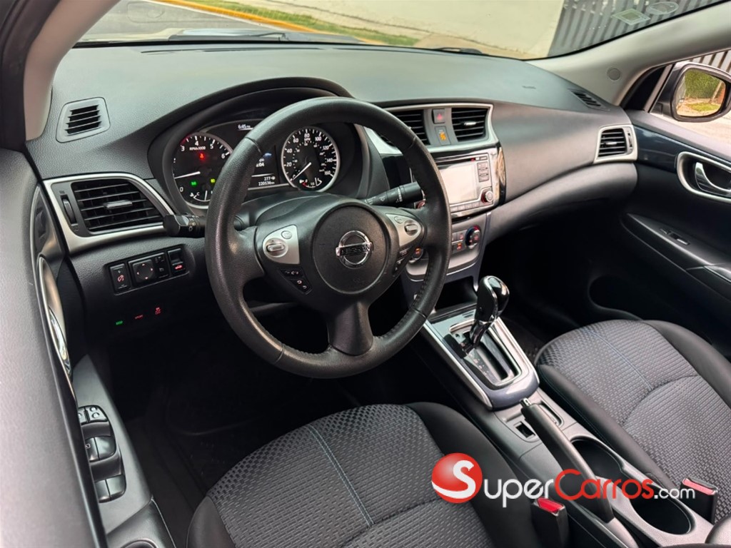 2017 Nissan Sentra SR — foto 3 / 8